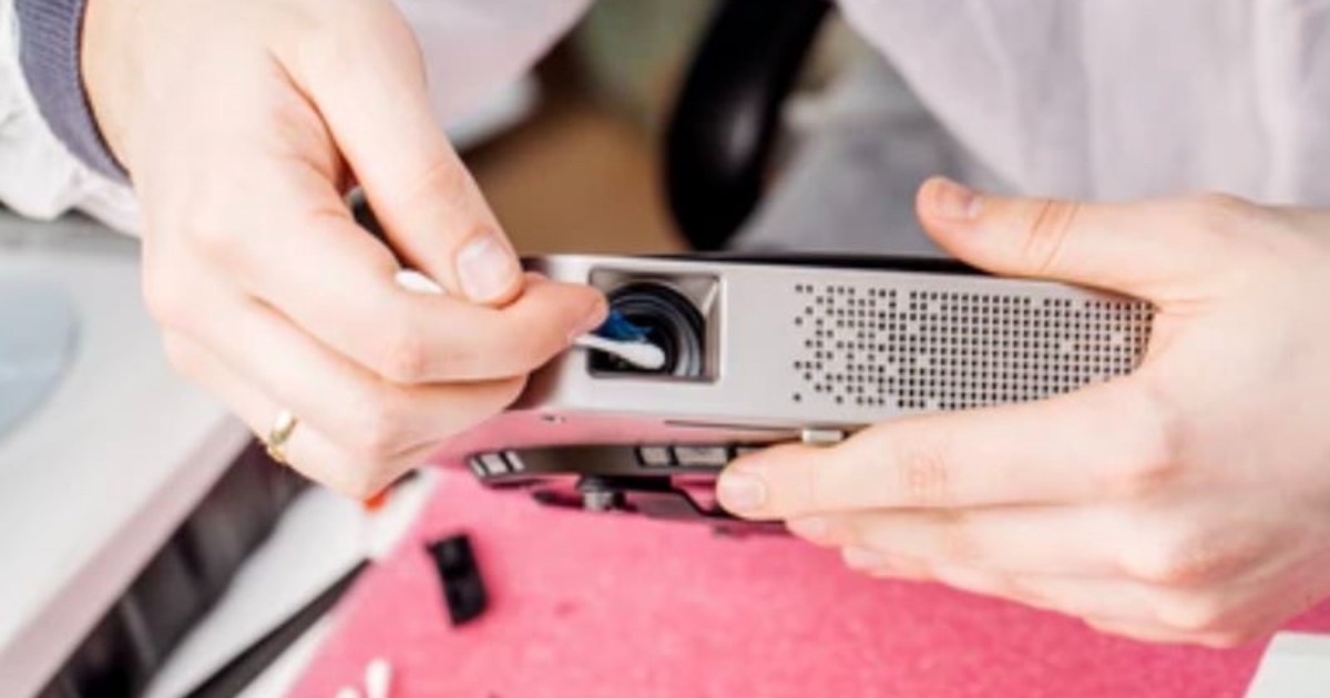 What Causes Dead Pixels On Projector? 7 Reasons  & Guides To Fix This