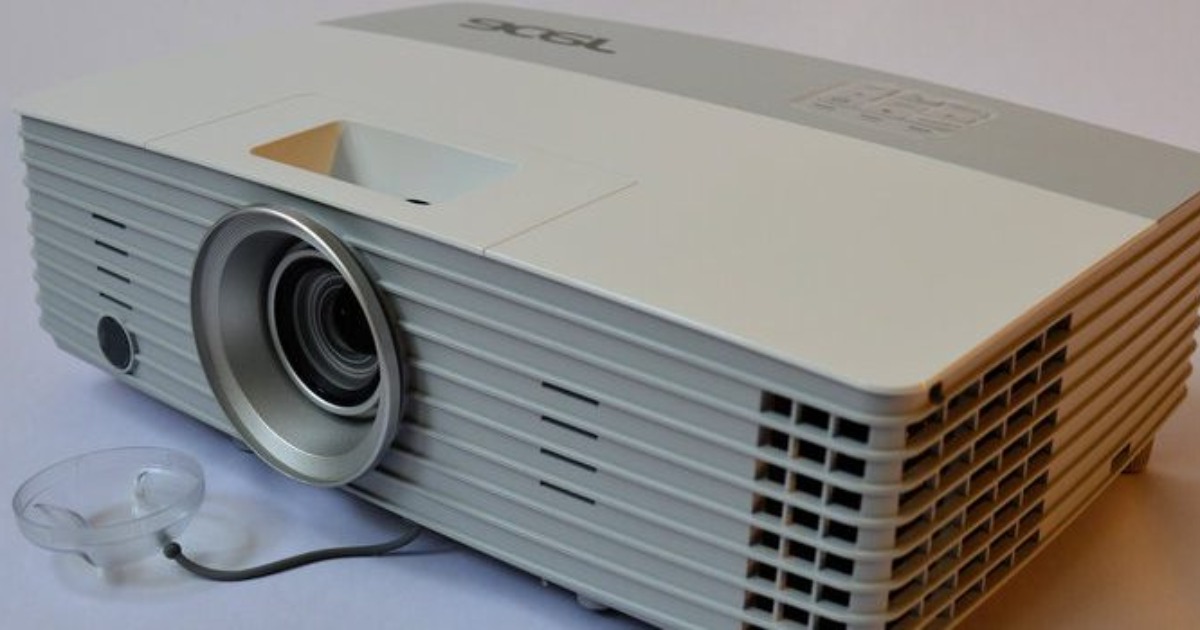 Why Does My Projector Flicker? Explore 9 Possible Reasons!