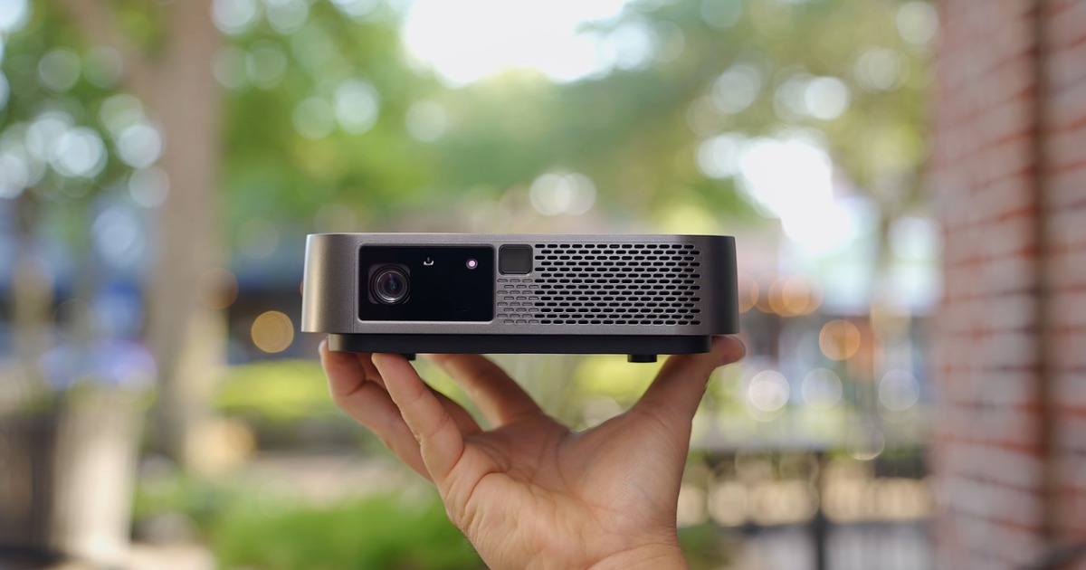 Do Projectors Need To Be Plugged In? All Things You Need To Know