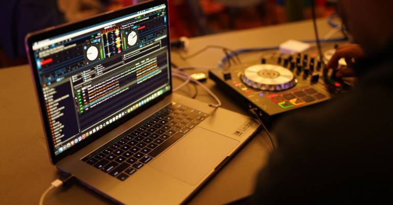 Best Laptop For Entertainment