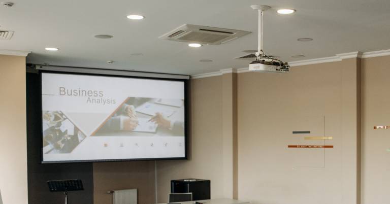 Best Epson 1080p Projector