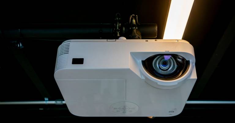 Best Sony Short Throw Projector